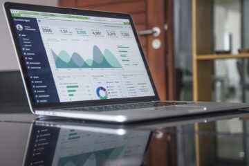 Comparison of QuickBooks Online and Aplos accounting software for new church plants